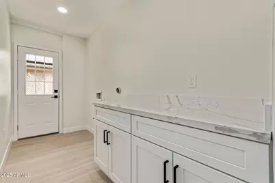 9845 N 15th Avenue, Phoenix, AZ 85021 - Photo 23