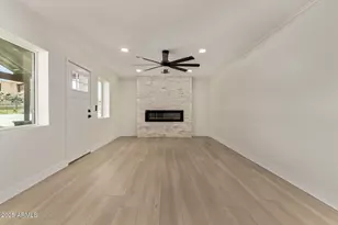 9845 N 15th Ave, Phoenix, AZ 85021 - Photo 11