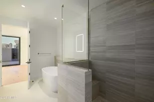 4849 N Camelback Rdg Dr, Scottsdale, AZ 85251 - Photo 27