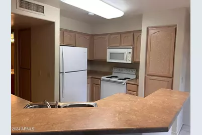 16715 E El Lago Boulevard #Unit 214, Fountain Hills, AZ 85268 - Photo 3