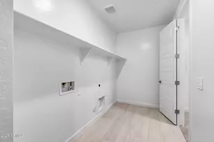 2323 W Pearce Rd, Phoenix, AZ 85041 - Photo 25