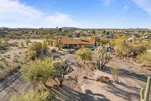 860 Falcon Dr, Wickenburg, AZ 85390 - Photo 31