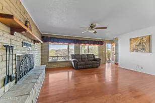 860 Falcon Dr, Wickenburg, AZ 85390 - Photo 9