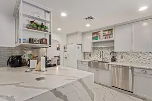 1532 W Loma Ln, Phoenix, AZ 85021 - Photo 17