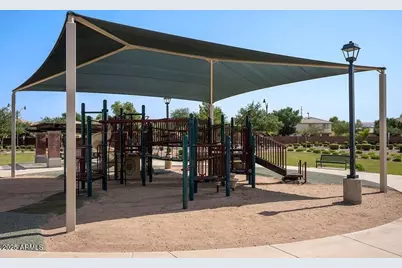 2566 S Betty Street, Gilbert, AZ 85295 - Photo 33