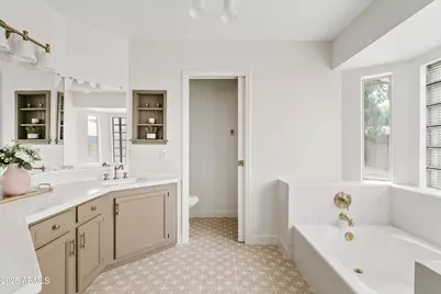 550 E Appaloosa Road, Gilbert, AZ 85296 - Photo 23