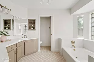 550 E Appaloosa Rd, Gilbert, AZ 85296 - Photo 23