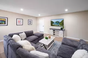 8731 E Columbus Ave, Scottsdale, AZ 85251 - Photo 21