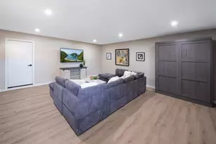 8731 E Columbus Ave, Scottsdale, AZ 85251 - Photo 23