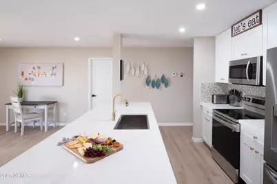 8731 E Columbus Avenue, Scottsdale, AZ 85251 - Photo 11