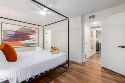 8537 E Clarendon Avenue, Scottsdale, AZ 85251 - Photo 13