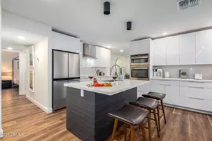 8537 E Clarendon Ave, Scottsdale, AZ 85251 - Photo 9