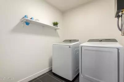 8537 E Clarendon Avenue, Scottsdale, AZ 85251 - Photo 25