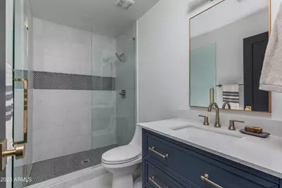 8702 E Clarendon Avenue, Scottsdale, AZ 85251 - Photo 21