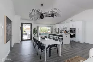 8702 E Clarendon Ave, Scottsdale, AZ 85251 - Photo 11