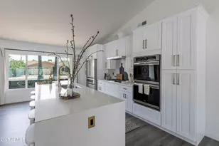 8702 E Clarendon Ave, Scottsdale, AZ 85251 - Photo 15