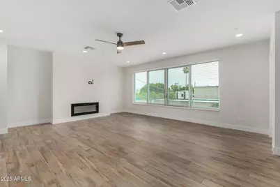 4525 N 40th Street #8, Phoenix, AZ 85018 - Photo 7