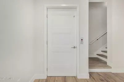 4525 N 40th Street #8, Phoenix, AZ 85018 - Photo 5