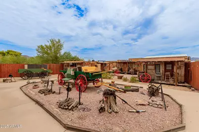 2015 N Delaware Drive, Apache Junction, AZ 85120 - Photo 11