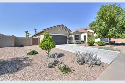 36131 W Seville Drive, Maricopa, AZ 85138 - Photo 27