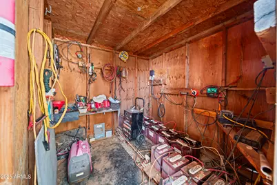 25795 S Old Stage Road, Congress, AZ 85332 - Photo 17