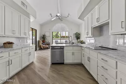 10361 N 101 Street, Scottsdale, AZ 85258 - Photo 3