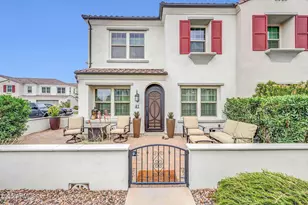 2477 W Market Pl, Chandler, AZ 85248 - Photo 1