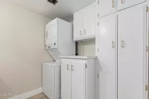 8838 North 8th St, Phoenix, AZ 85020 - Photo 9