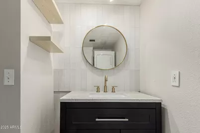 8838 N 8th Street #B12, Phoenix, AZ 85020 - Photo 7