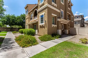 1326 S Sabino, Gilbert, AZ 85296 - Photo 1