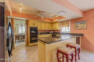 7344 E Rose Ln, Scottsdale, AZ 85250 - Photo 9