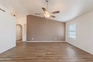 255 S Kingston St, Chandler, AZ 85225 - Photo 7