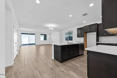 10258 W Crittenden Lane, Avondale, AZ 85392 - Photo 13