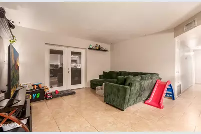 1130 E Butler Drive #A1, Phoenix, AZ 85020 - Photo 3