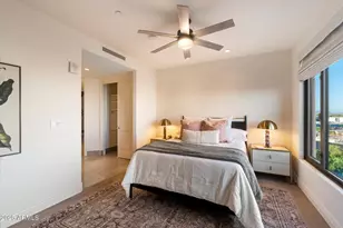 7181 E Camelback Rd, Scottsdale, AZ 85251 - Photo 19