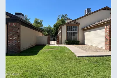 853 E Manor Drive, Chandler, AZ 85225 - Photo 3