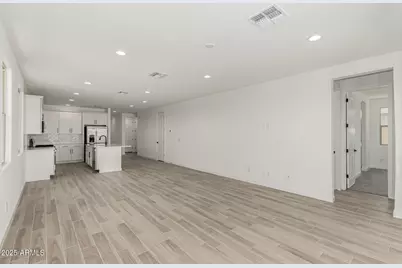 2065 S 181st Drive, Goodyear, AZ 85338 - Photo 7