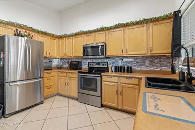 22942 W Cantilever Street, Buckeye, AZ 85326 - Photo 9