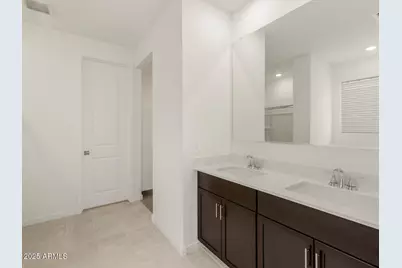 2520 E Grenache Road, San Tan Valley, AZ 85143 - Photo 11