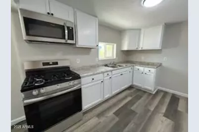 205 N Cameron Avenue, Casa Grande, AZ 85122 - Photo 1