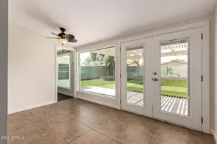 2908 E Michelle Dr, Phoenix, AZ 85032 - Photo 7