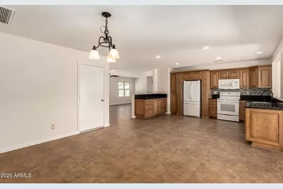 2908 E Michelle Drive, Phoenix, AZ 85032 - Photo 11