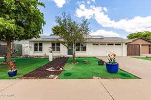 2908 E Michelle Dr, Phoenix, AZ 85032 - Photo 1