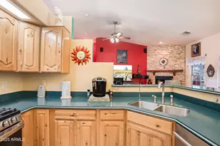 115 W Black Rd, Huachuca City, AZ 85616 - Photo 11