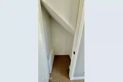 8516 E McDonald Drive, Scottsdale, AZ 85250 - Photo 9