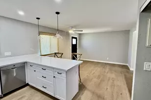 8516 E McDonald Dr, Scottsdale, AZ 85250 - Photo 5