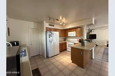 1846 E 39th Avenue, Apache Junction, AZ 85119 - Photo 11