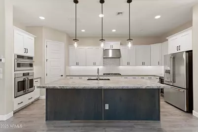 21248 W Hillcrest Boulevard, Buckeye, AZ 85396 - Photo 5