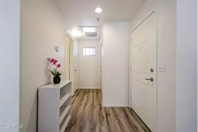 7401 W Arrowhead Clubhouse Drive #2047, Glendale, AZ 85308 - Photo 13