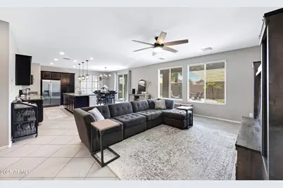 26216 N 120th Lane, Peoria, AZ 85383 - Photo 11